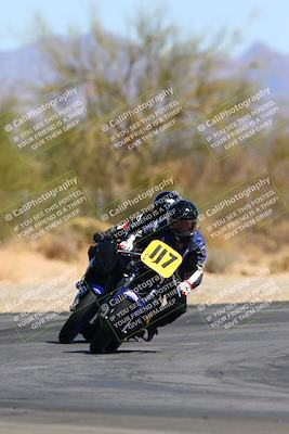 media/Mar-12-2022-SoCal Trackdays (Sat) [[152081554b]]/Turn 2 (1145am)/